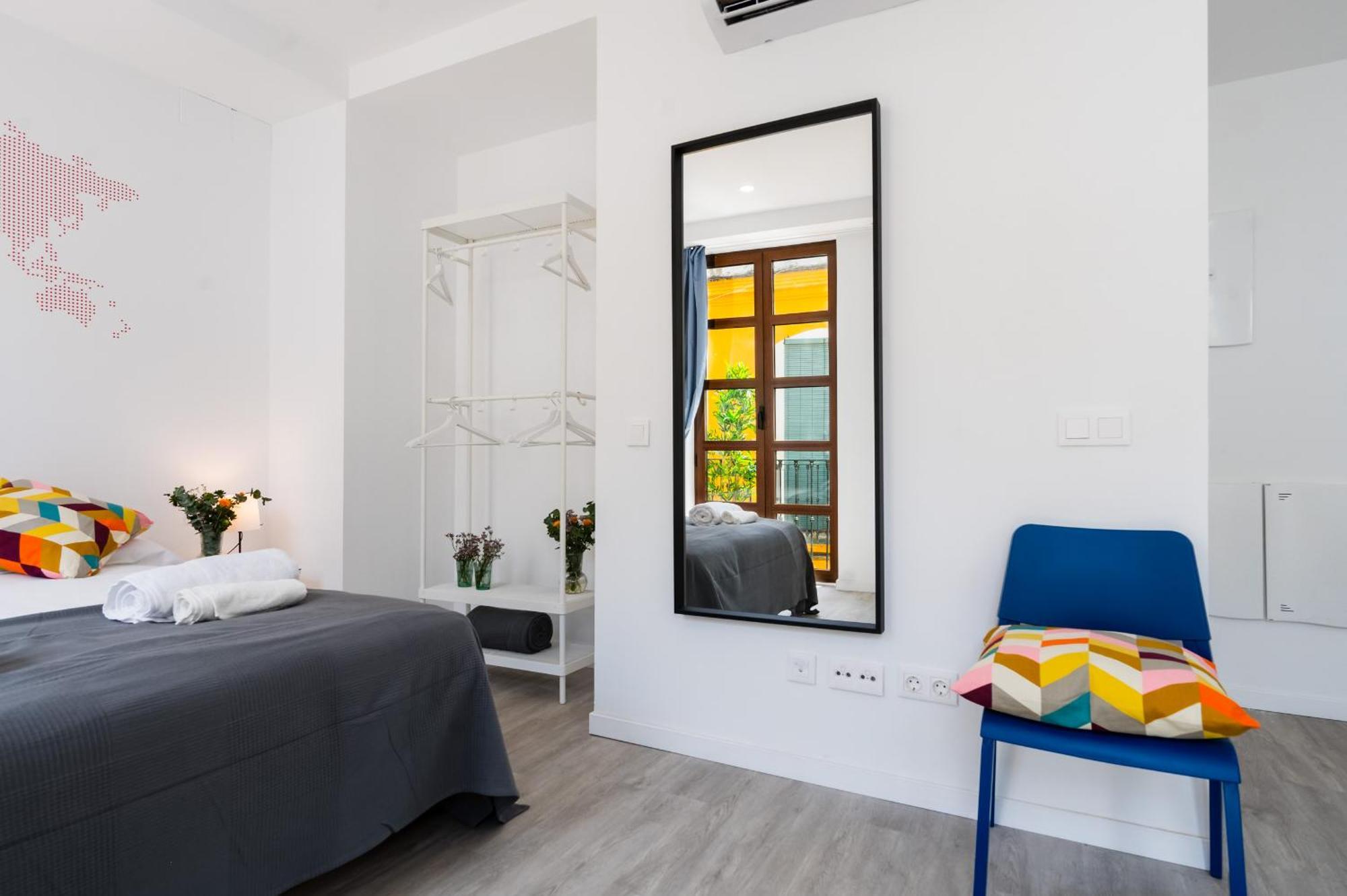 Anfitrion Triana 1 Apartment Севиля Екстериор снимка