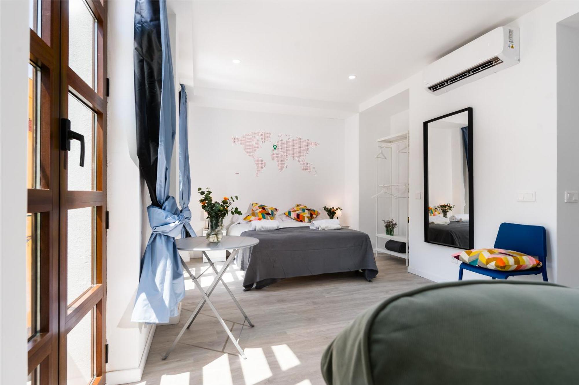 Anfitrion Triana 1 Apartment Севиля Екстериор снимка