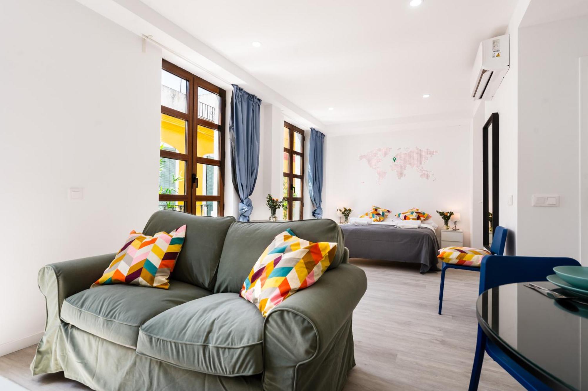 Anfitrion Triana 1 Apartment Севиля Екстериор снимка
